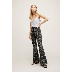 FREE PEOPLE Born To Be Wild Ponte Knit Floral Flared Bell Bottoms Pants, Size 2